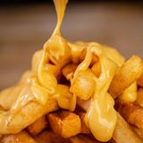 patatas fritas con queso