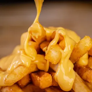 patatas fritas con queso