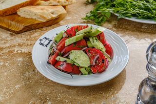 კიტრი-პომიდვრის სალათი