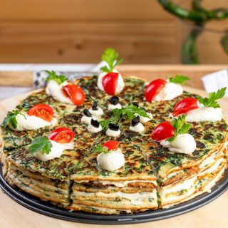 Спаначена палачинкова торта - 1 парче