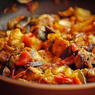 Dovlecei gratinați la cuptor cu pui - 4 portii