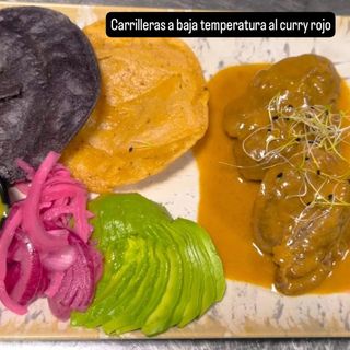 CACHETE DE TERNERA X3