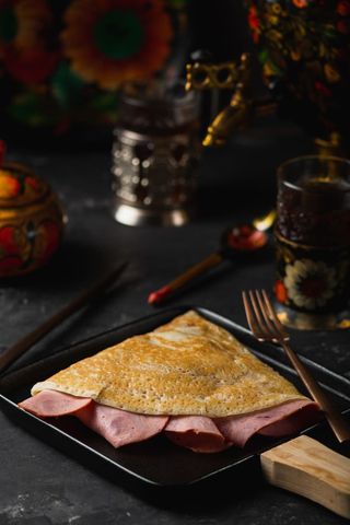 ბლინი ლორით