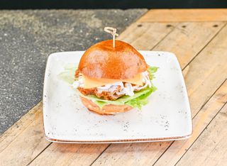 Чикън Бургер