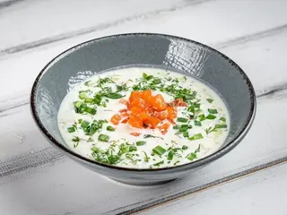 Холодна окрошка з лососем слабої солі (300g)