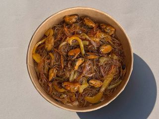 ФУНЧОЗА З МІДІЯМИ (370g)