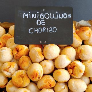 Minibollinos de chorizo (12 uds.)
