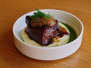 Яловичий язик з картопляним пюре (230g)