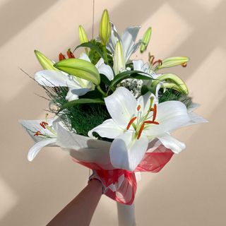 Букет с 3 лилиума