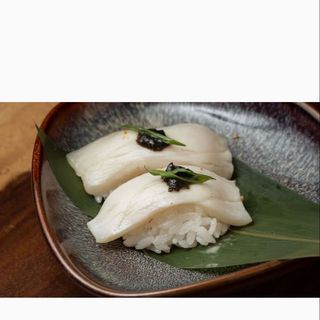 Nigiri de pez mantequilla (2 uds.)