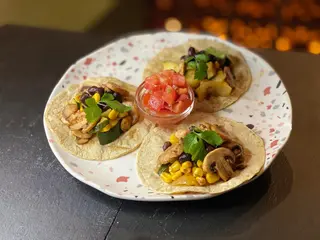 Tacos De Vegetales (3 Uds.)