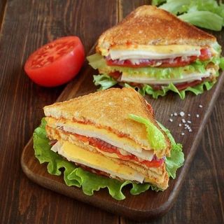 Сэндвич с хрустящим цыпленком