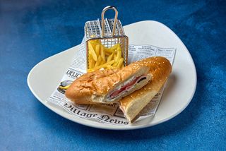 Sendvič sa cotto šunkom