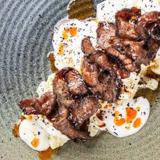 Паста з телятиною під соусом Чотири сири