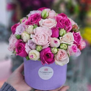 S- სპრეი ვარდის კომპოზიცია 