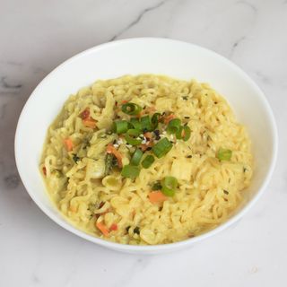 Cremoso Pot Noodle pero con fideo de batata