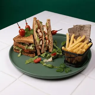 CLUB SANDWICH POULET CRISPY
