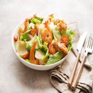 ensalada con gambas