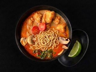 Суп Том Ям з куркою (430g)