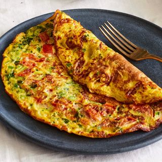 Omelette With Onion and Tomatoes