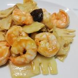 81   Gamberi con bambu e funghi