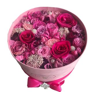 Cutie cu mix de flori roz