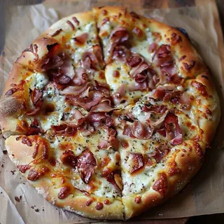 Scamorza e Bacon Pizza