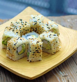 U49. Veggie uramaki