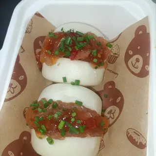 7. Bollo Japonés Relleno De Atún Picante (2 Uds.)