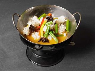 Scodella di fuoco con calamari