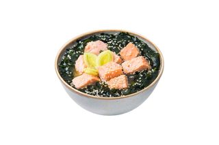 Zupa Miso z łososiem 