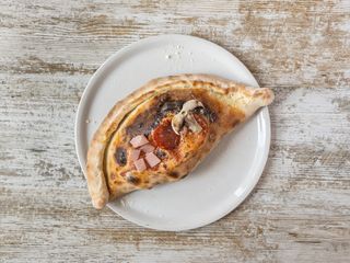 Pizza Calzone Bomba (30 Cm.)