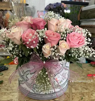 Caixa com Rosas M
