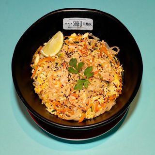 Pad thai con gamberi