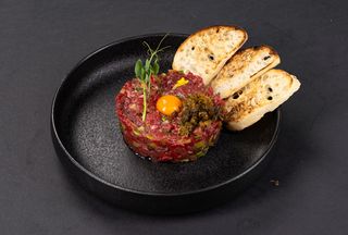 Тартар от младо телешко