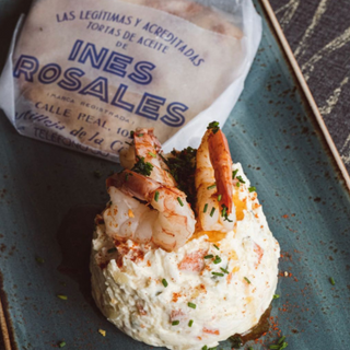 ENSALADA DE GAMBAS Y KIMCHI 