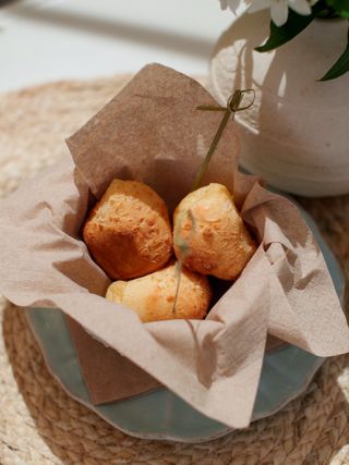 Porção De Pão De Queijo