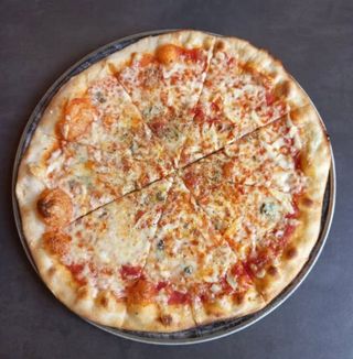 Pizza Quattro Formaggi