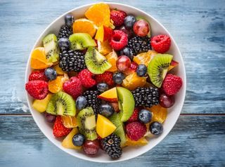 Плодова салата (300г)