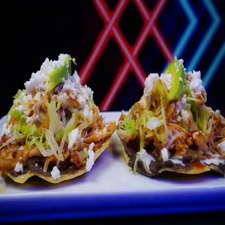Tostadas tinga de pollo (2 uds.)