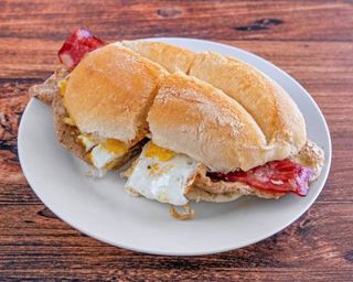 Bifana Especial no Pão