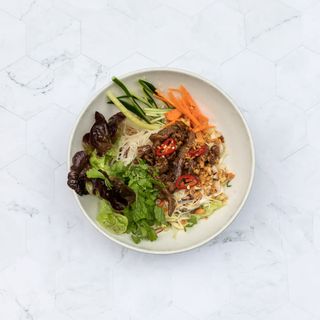 Bun noodle bowl beef marinated in citronella