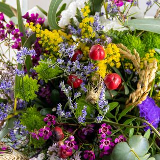 Ramo De Flores Naturales Medium 