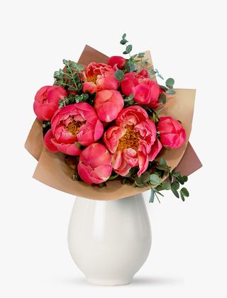 Buchet cu 7 bujori coral