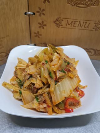 Кимчи жареное с мясом