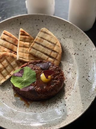 Тар-тар із філе яловичини з трюфелем