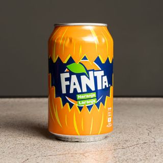 Fanta Naranja lata 330ml.
