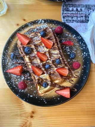 Waffle Nutella com Morangos