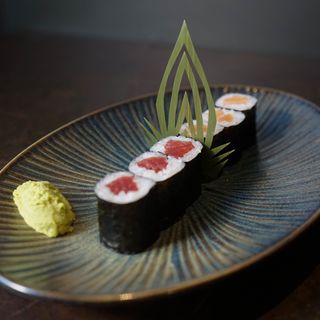 HOSOMAKI MIX salmón y atún (6u)