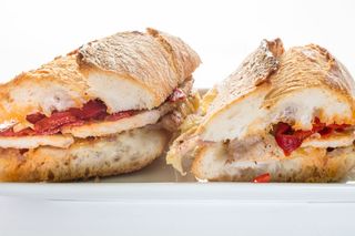 Lomo, Beicon, Queso Edam y Pimientos Piquillo 